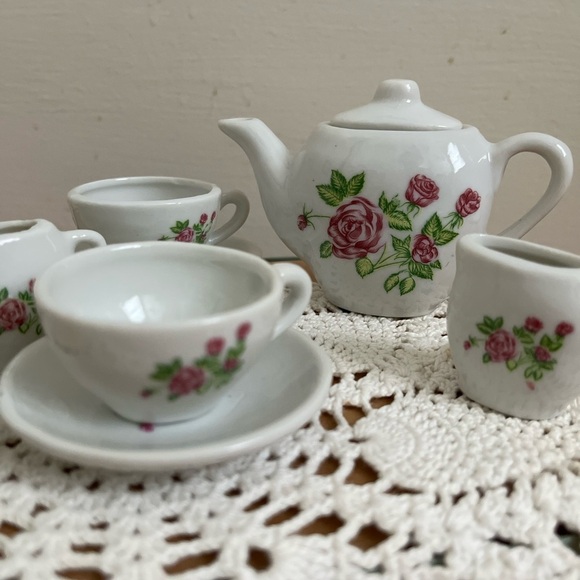 Vintage Other - Vintage Child’s Miniature China Play Tea Set Floral Made in Taiwan 12 Piece